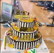 祝海普欧11月生日的小伙伴生日快乐